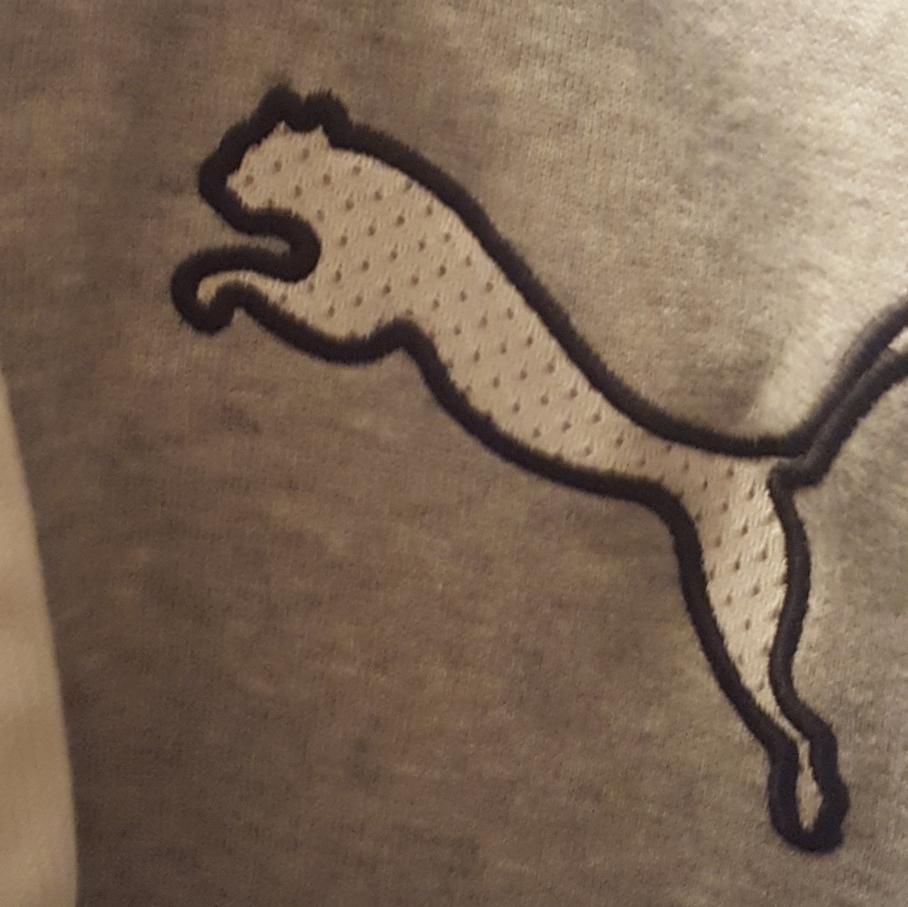 sz Small PUMA.hoody im Gray and Black